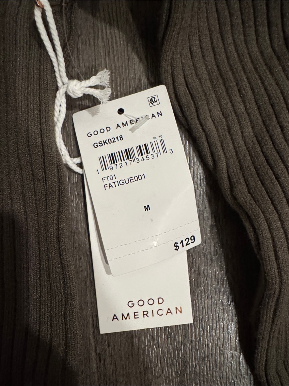 Good American Olive Ribbed V-Neck Button Cardigan - Picture 2 of 3